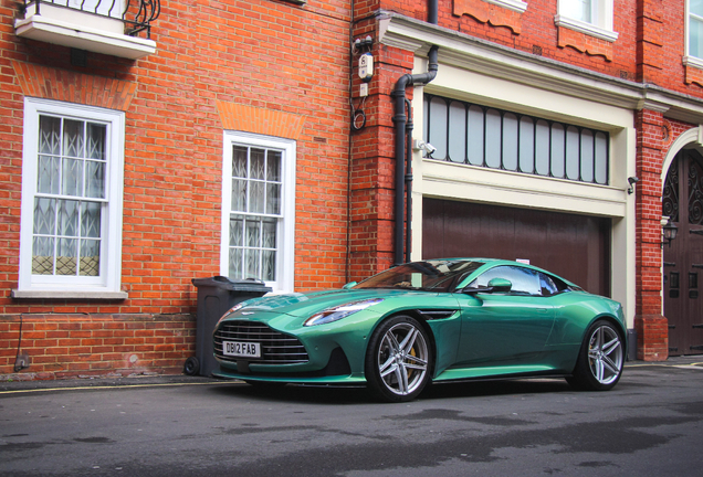 Aston Martin DB12