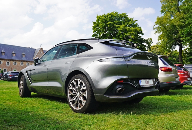 Aston Martin DBX