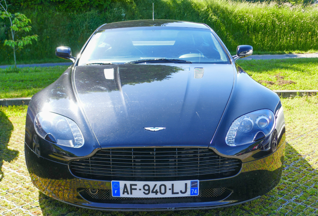 Aston Martin V8 Vantage