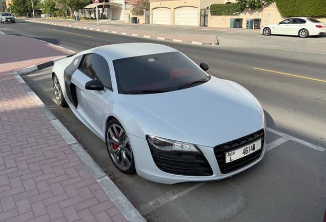 Audi R8 V10