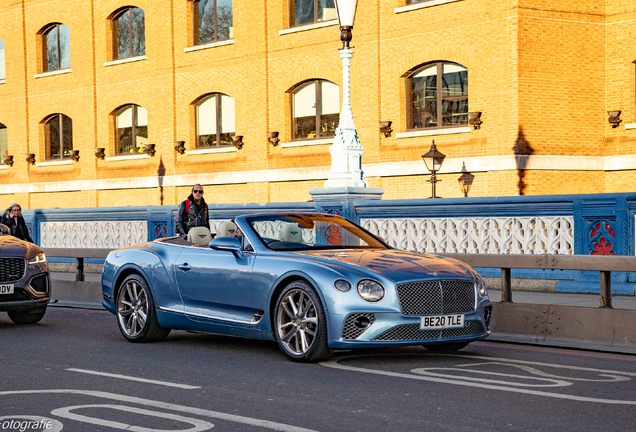 Bentley Continental GTC V8 2020