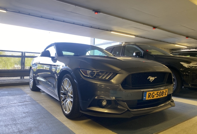 Ford Mustang GT Convertible 2015