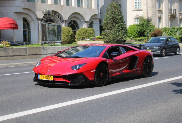 Lamborghini Aventador LP750-4 SuperVeloce