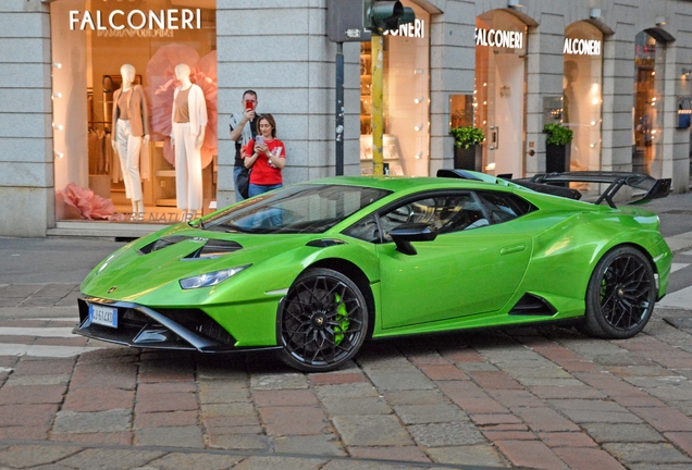 Lamborghini Huracán LP640-2 STO