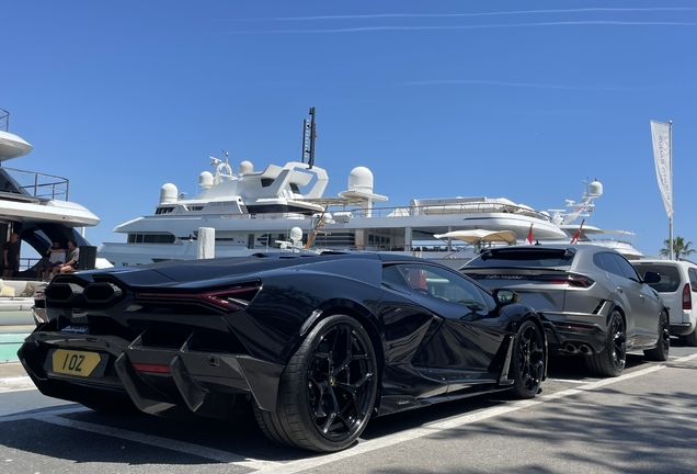 Lamborghini Revuelto