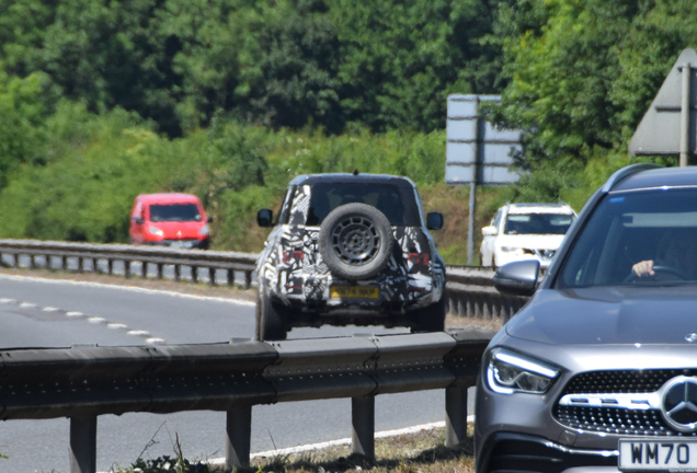 Land Rover Defender Octa