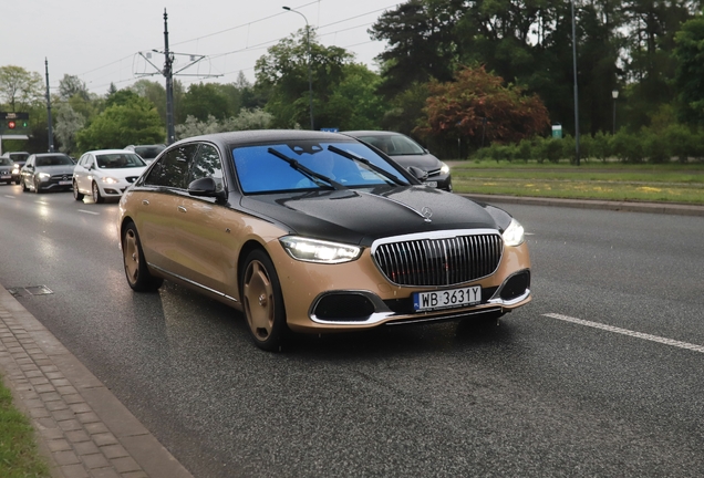 Mercedes-Maybach S 680 X223 Virgil Abloh Edition