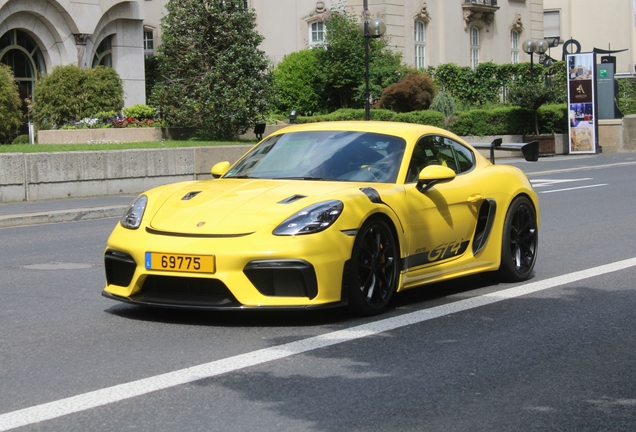 Porsche 718 Cayman GT4