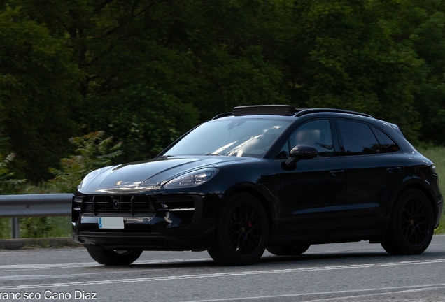 Porsche 95B Macan GTS MkII
