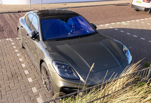 Porsche 972 Panamera Turbo E-Hybrid