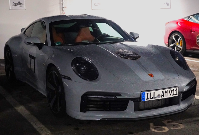 Porsche 992 Sport Classic