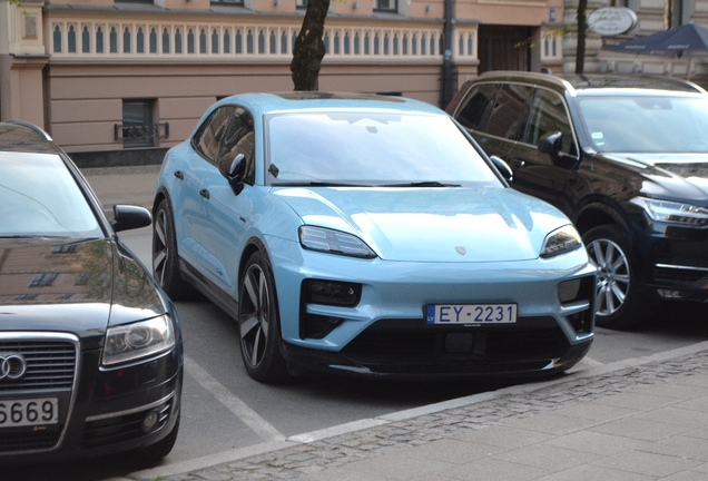 Porsche Macan EV Turbo