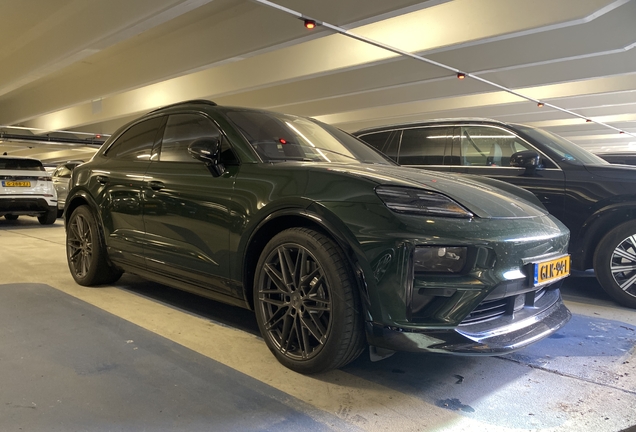 Porsche Macan EV Turbo