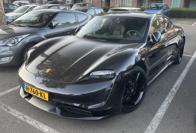 Porsche Taycan Turbo S