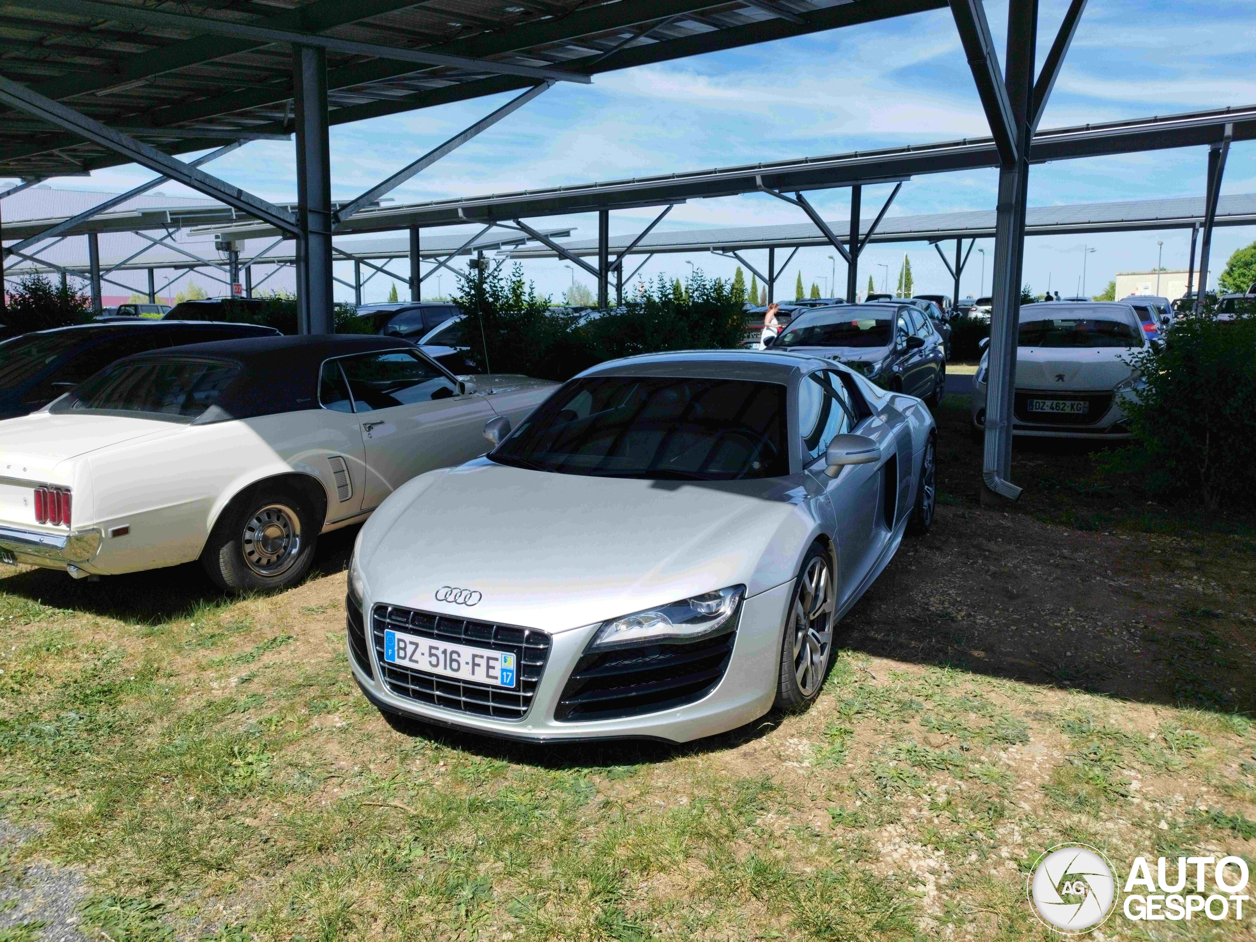 Audi R8 V10