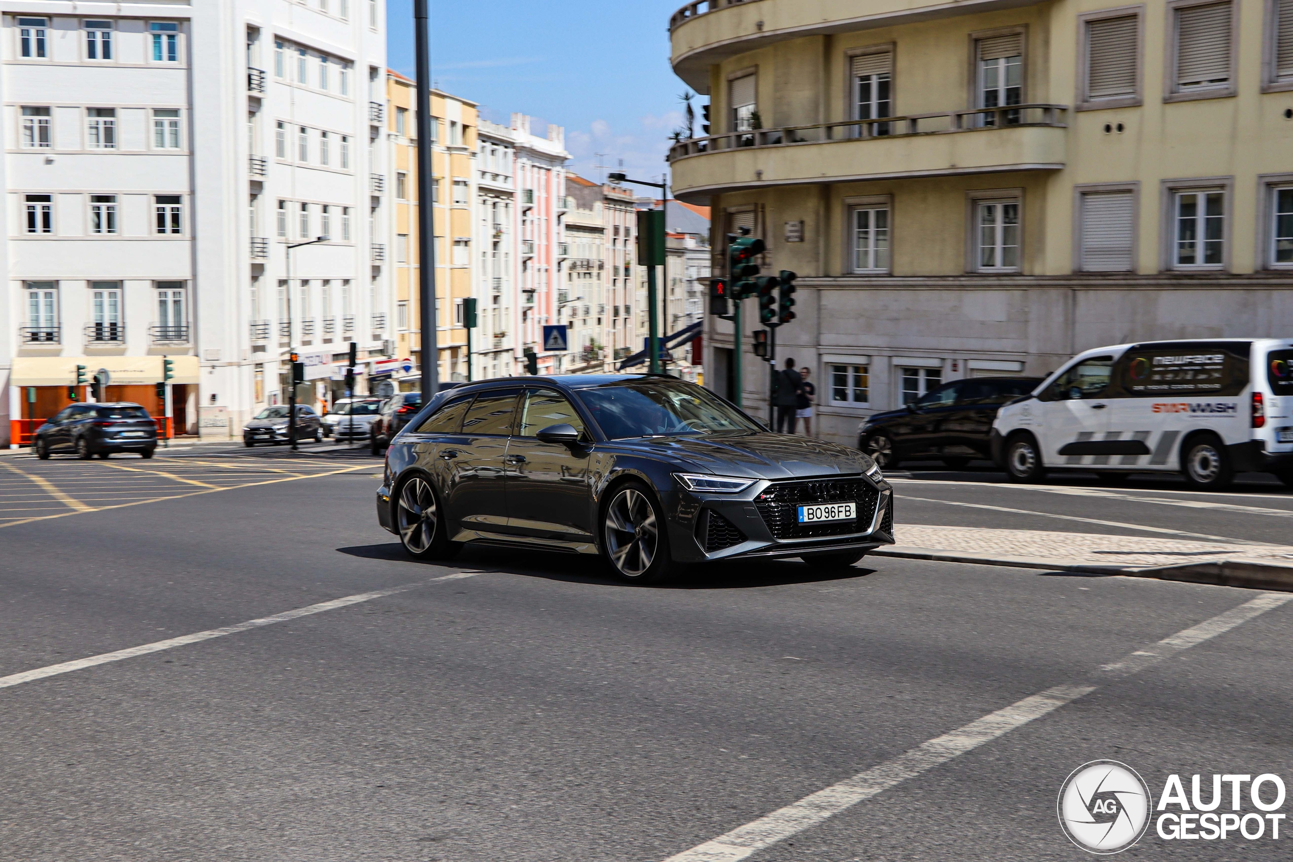Audi RS6 Avant C8