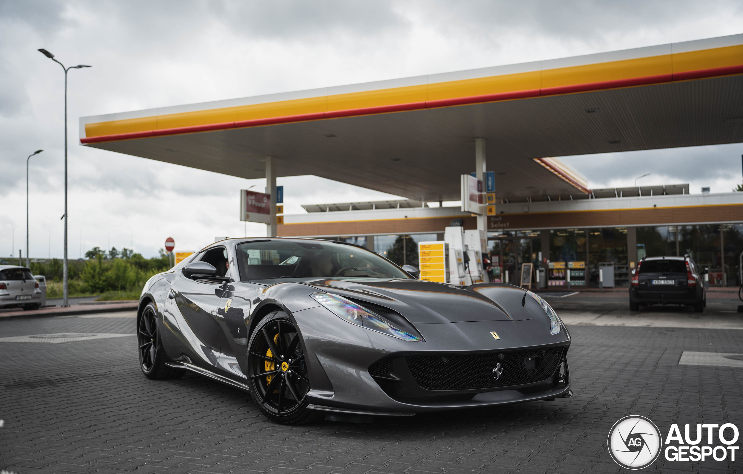 Ferrari 812 GTS