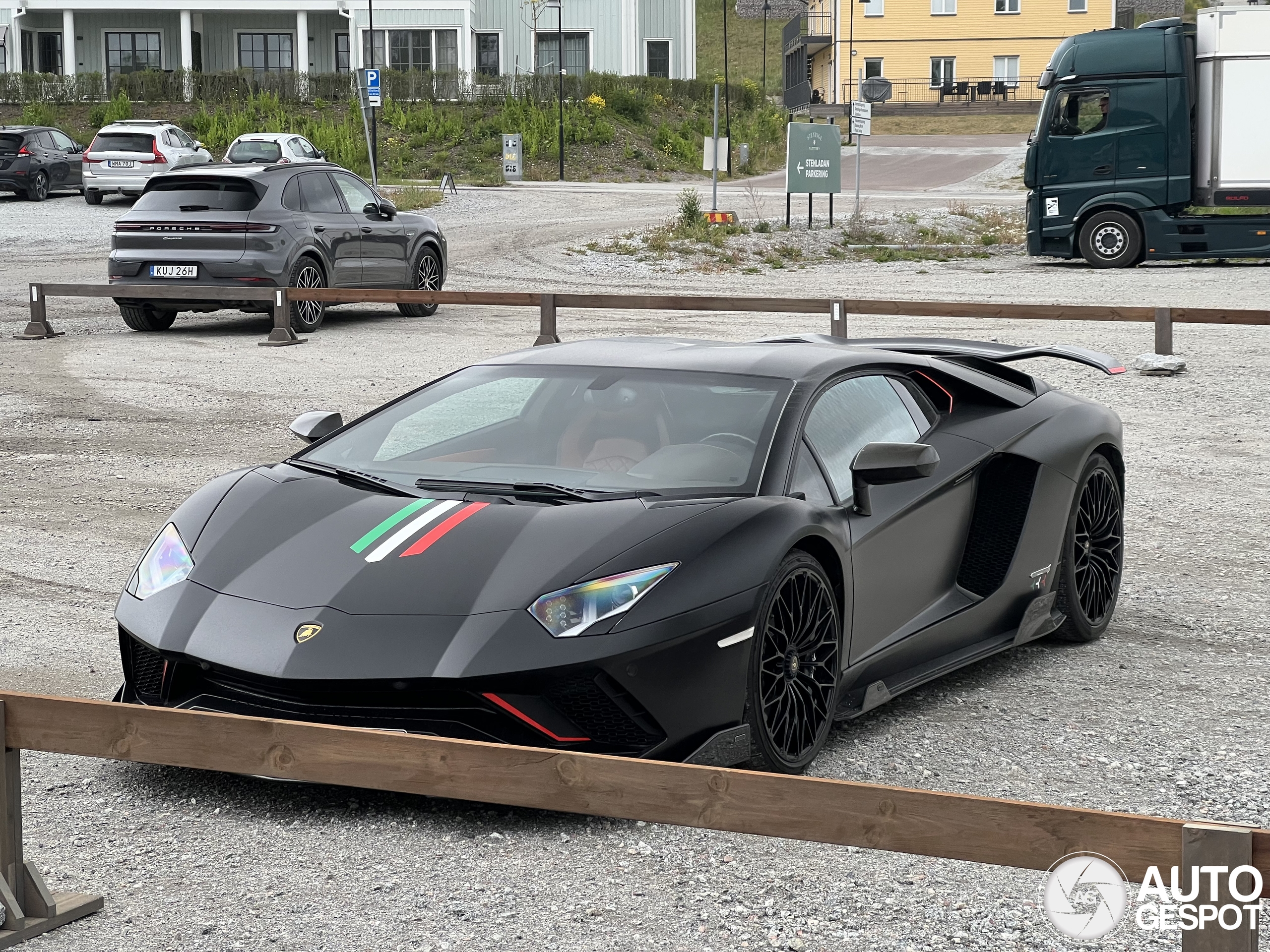 Lamborghini Aventador S LP740-4 Nero Design