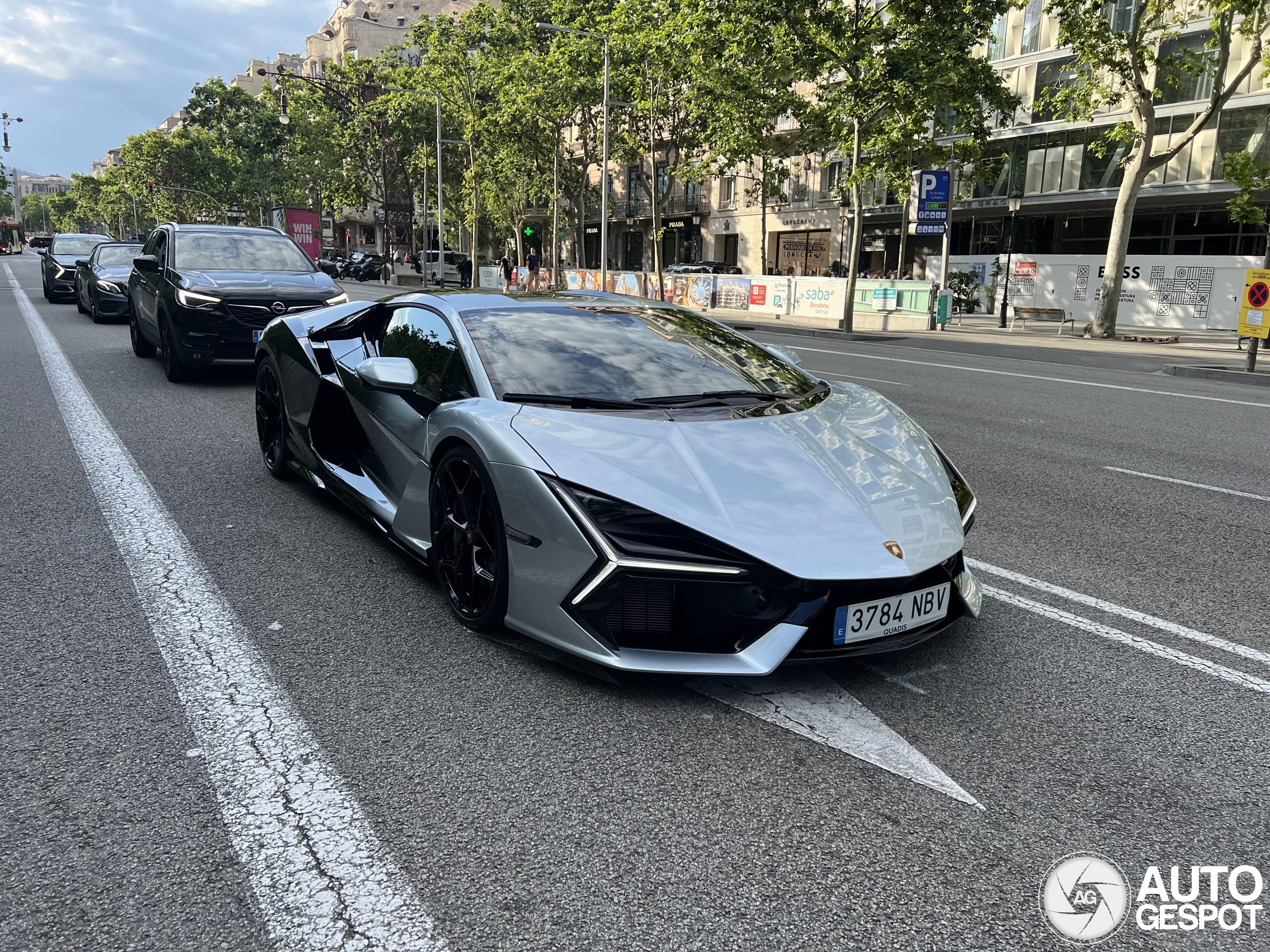 Lamborghini Revuelto