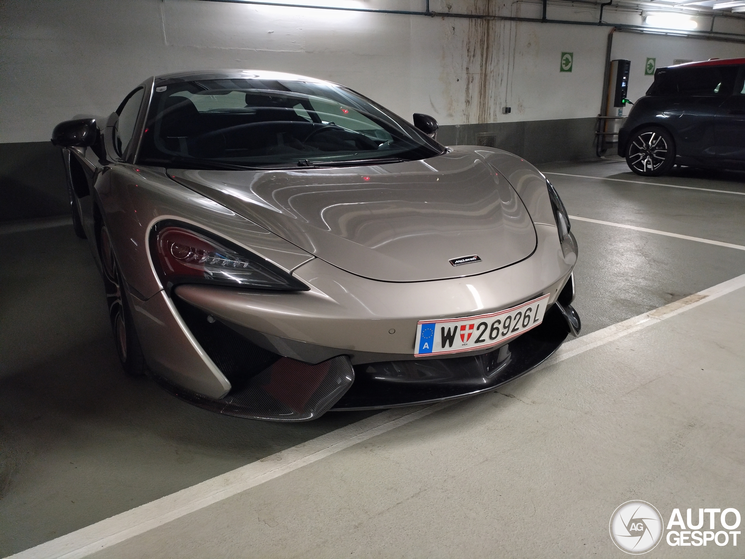 McLaren 570S