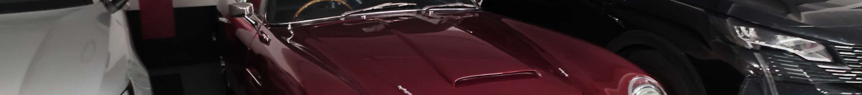 Aston Martin DB6 MKI