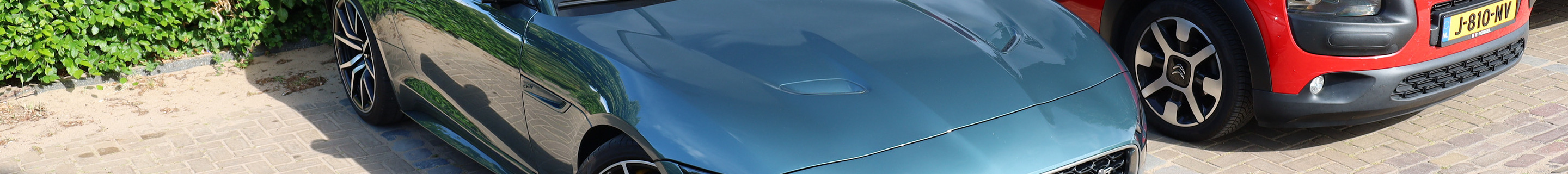 Jaguar F-TYPE R75 Convertible