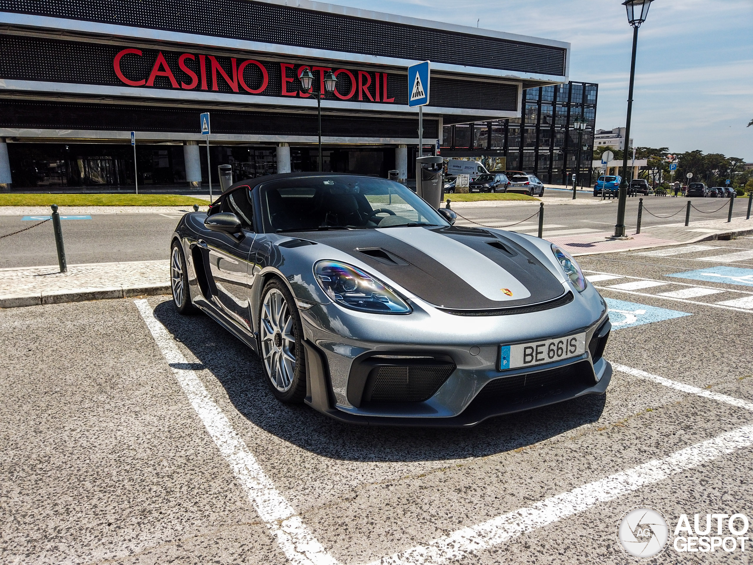 Porsche 718 Spyder RS Weissach Package