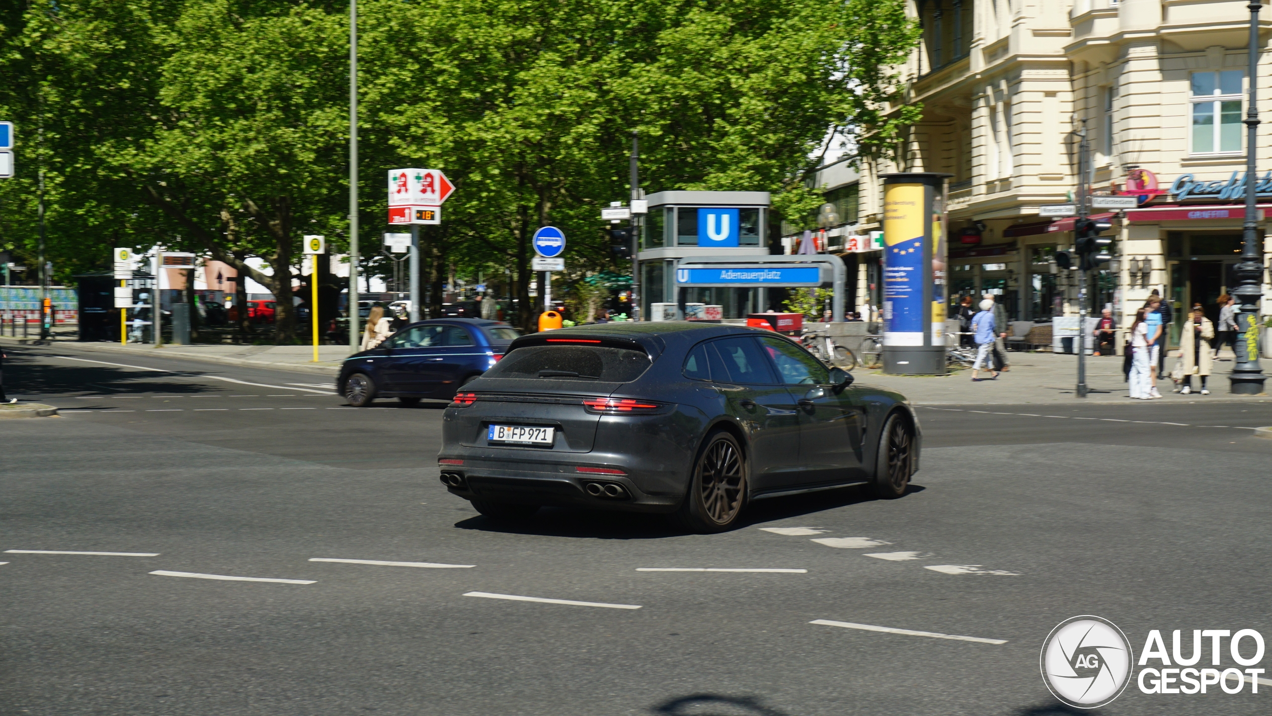 Porsche 971 Panamera GTS Sport Turismo