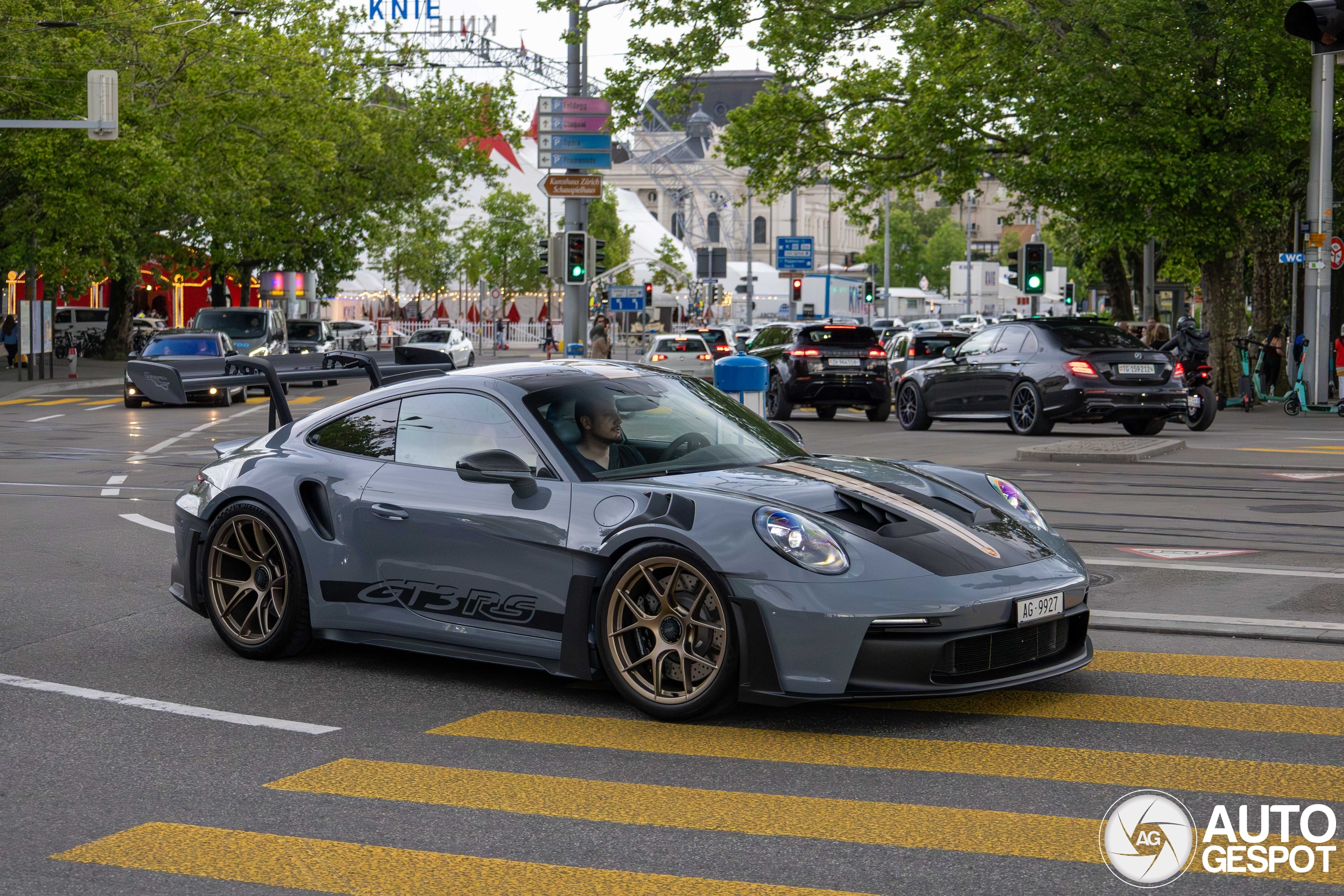 Porsche 992 GT3 RS Weissach Package