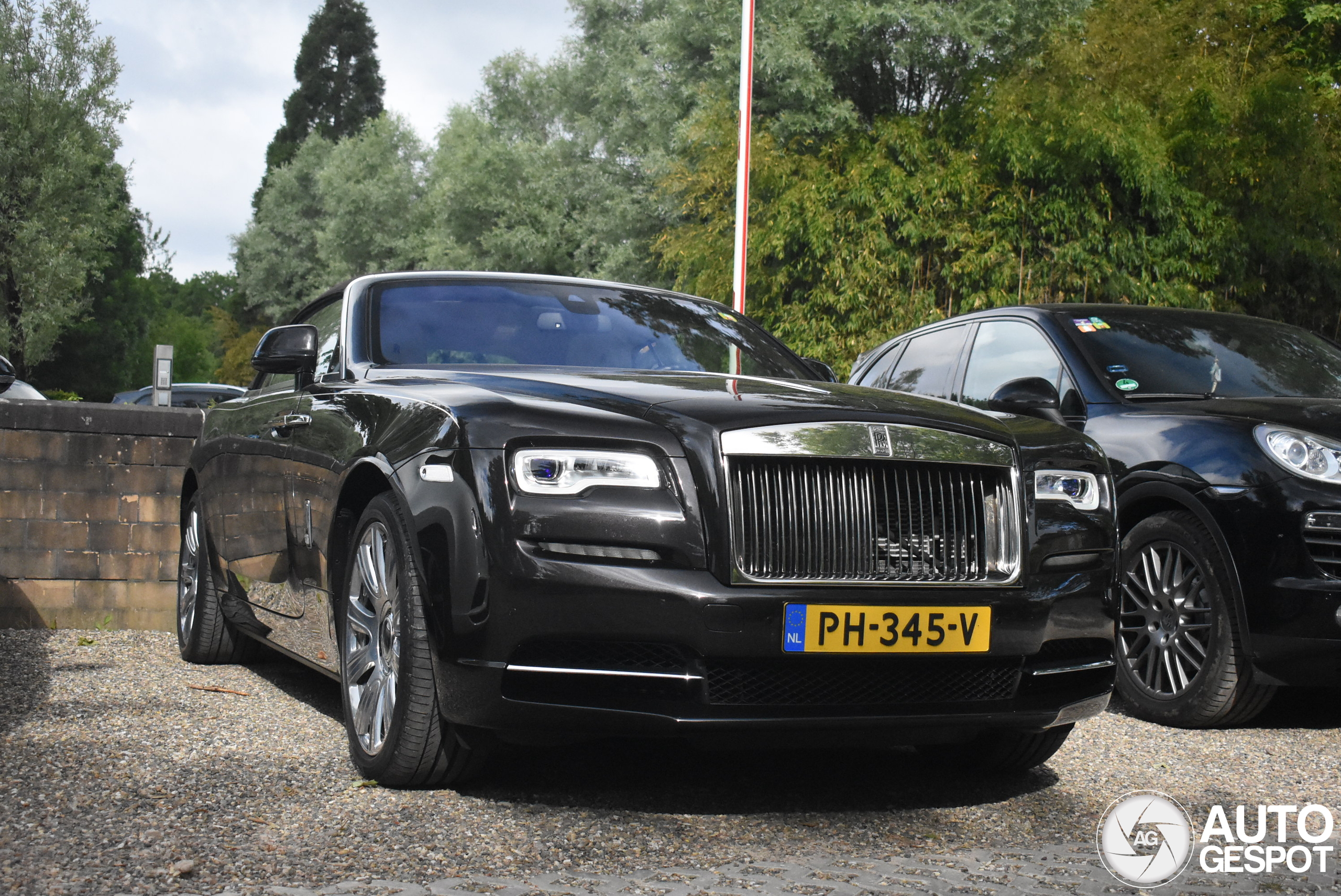 Rolls-Royce Dawn