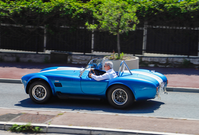 AC Cobra 427