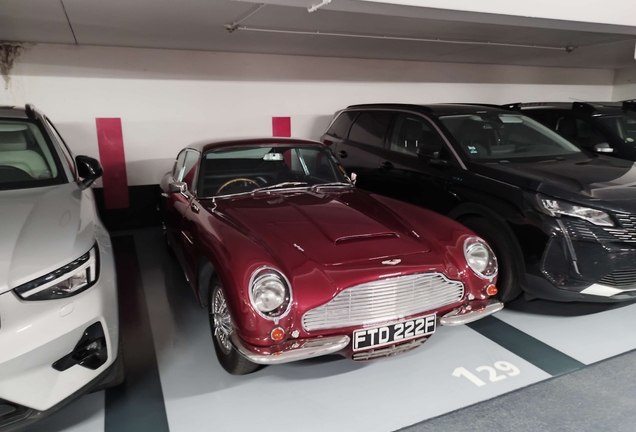 Aston Martin DB6 MKI