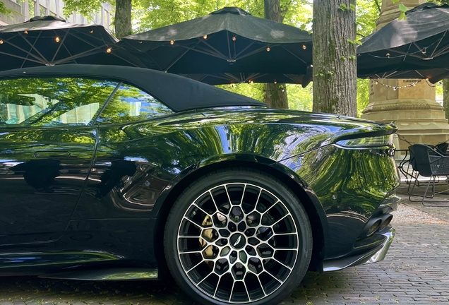 Aston Martin DBS 770 Ultimate Volante