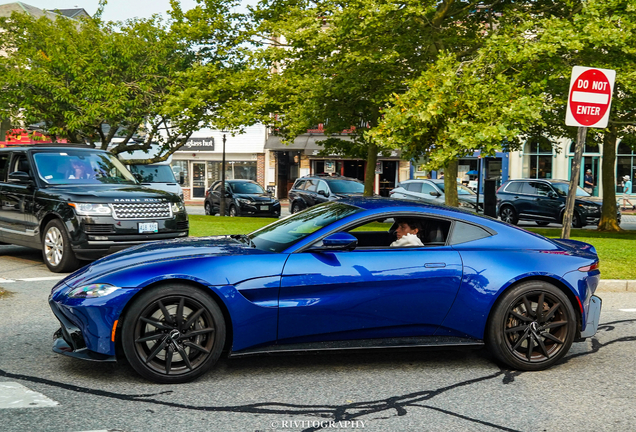 Aston Martin V8 Vantage 2018
