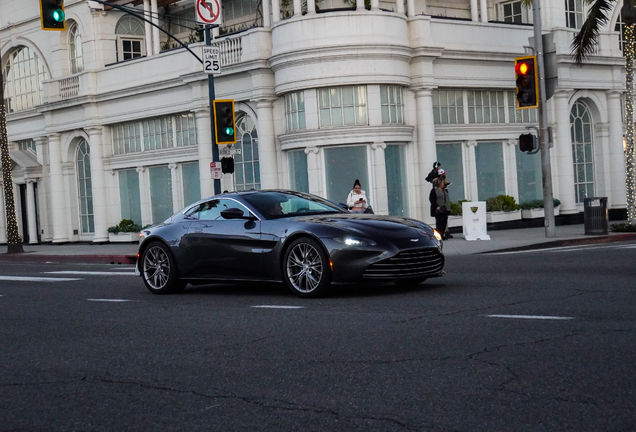 Aston Martin V8 Vantage 2018