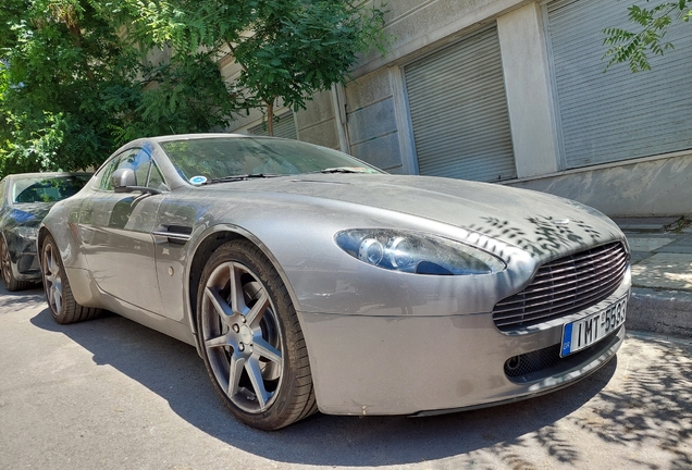 Aston Martin V8 Vantage