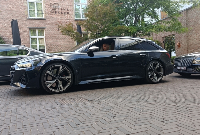 Audi RS6 Avant C8