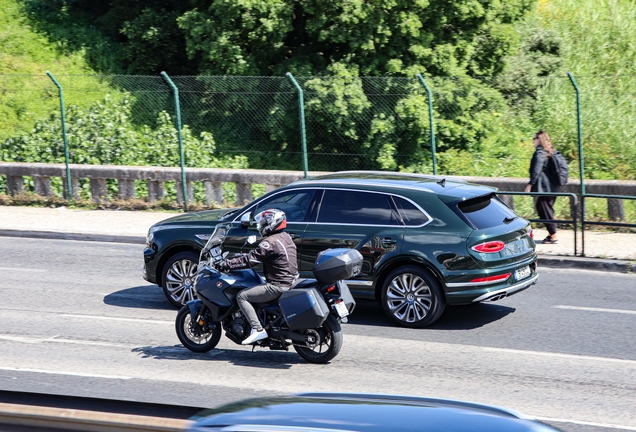 Bentley Bentayga EWB Mulliner
