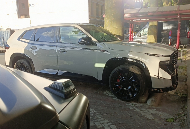 BMW XM G09 Label Red