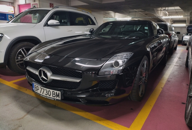 Mercedes-Benz SLS AMG