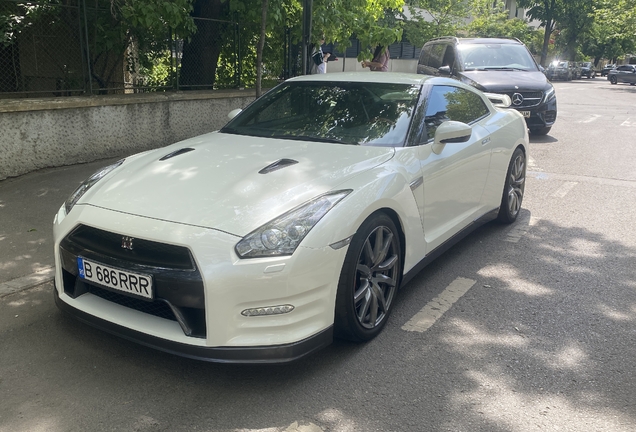 Nissan GT-R 2011