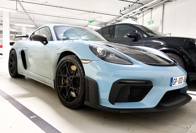 Porsche 718 Cayman GT4 RS Weissach Package