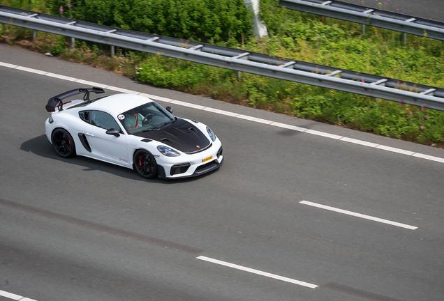 Porsche 718 Cayman GT4 RS Weissach Package
