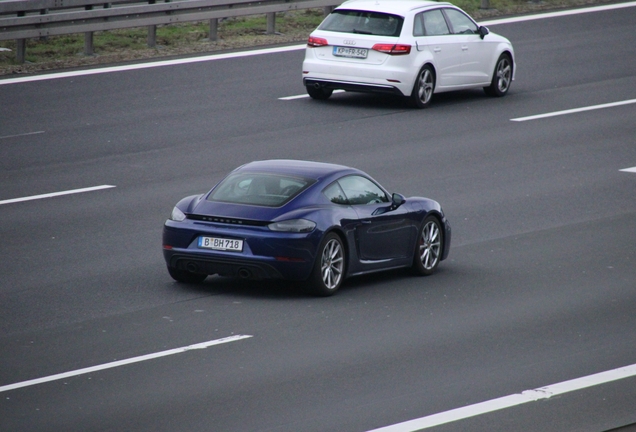 Porsche 718 Cayman GTS