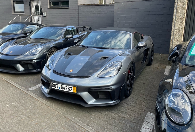 Porsche 718 Spyder RS Weissach Package