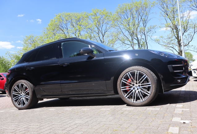Porsche 95B Macan Turbo