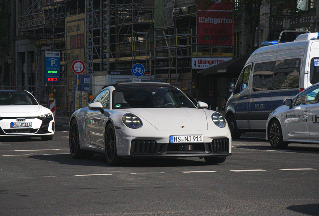 Porsche 992 Carrera 4 GTS MkII