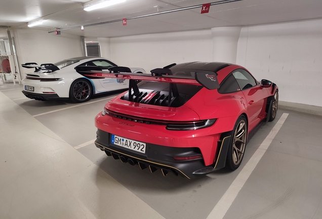 Porsche 992 GT3 RS Weissach Package