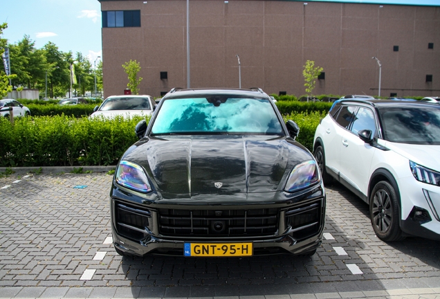 Porsche 9YA Cayenne Turbo E-Hybrid