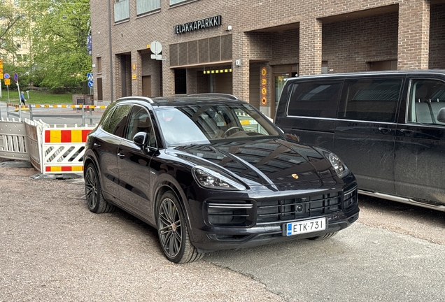Porsche Cayenne Turbo S E-Hybrid